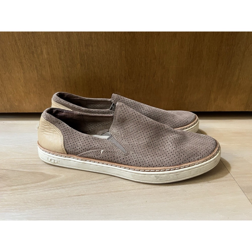 UGG US‎ 7 Brown Loafers Womens Suede Beige Slip On Adley